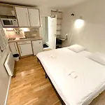 Cozy Apartment In Paris\'S Latin Quarter